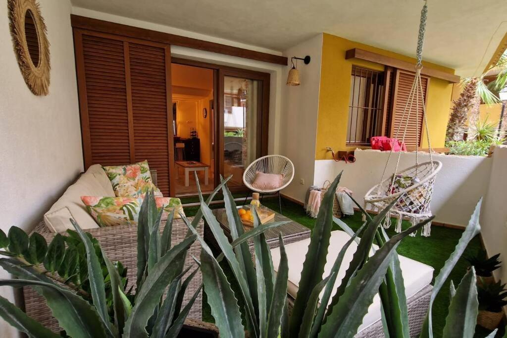 Olivia Sunny 2 Bedroom Apartament Punta Prima Τορεβιέχα Εξωτερικό φωτογραφία