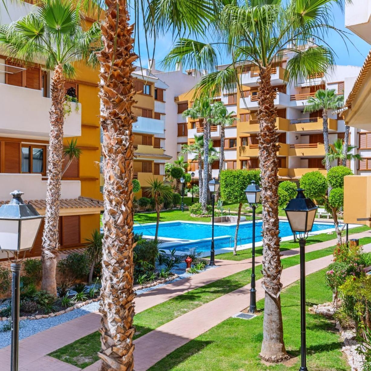 Olivia Sunny 2 Bedroom Apartament Punta Prima Τορεβιέχα Εξωτερικό φωτογραφία